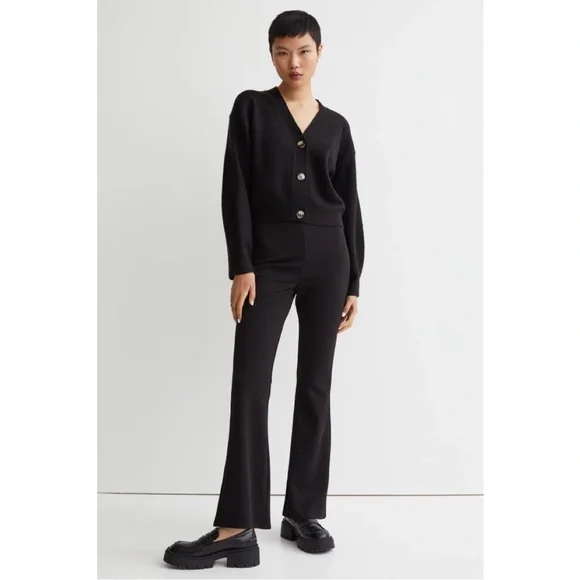 Black V-Neck Cardigan - Picture 3 of 9